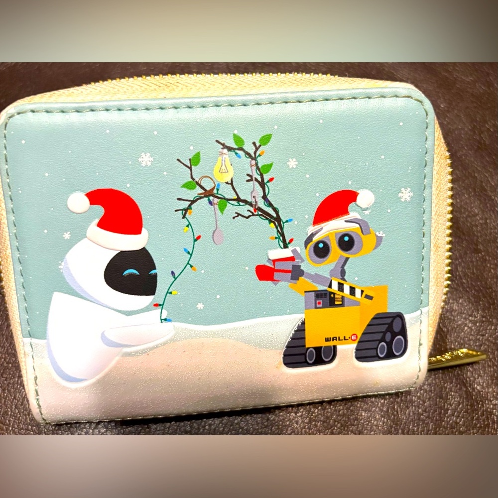 Loungefly X Pixar WallE wallet